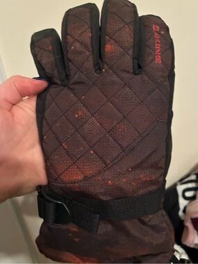 Dakine Women’s Winter Snow Gloves for Skiing or Snowboarding NWT